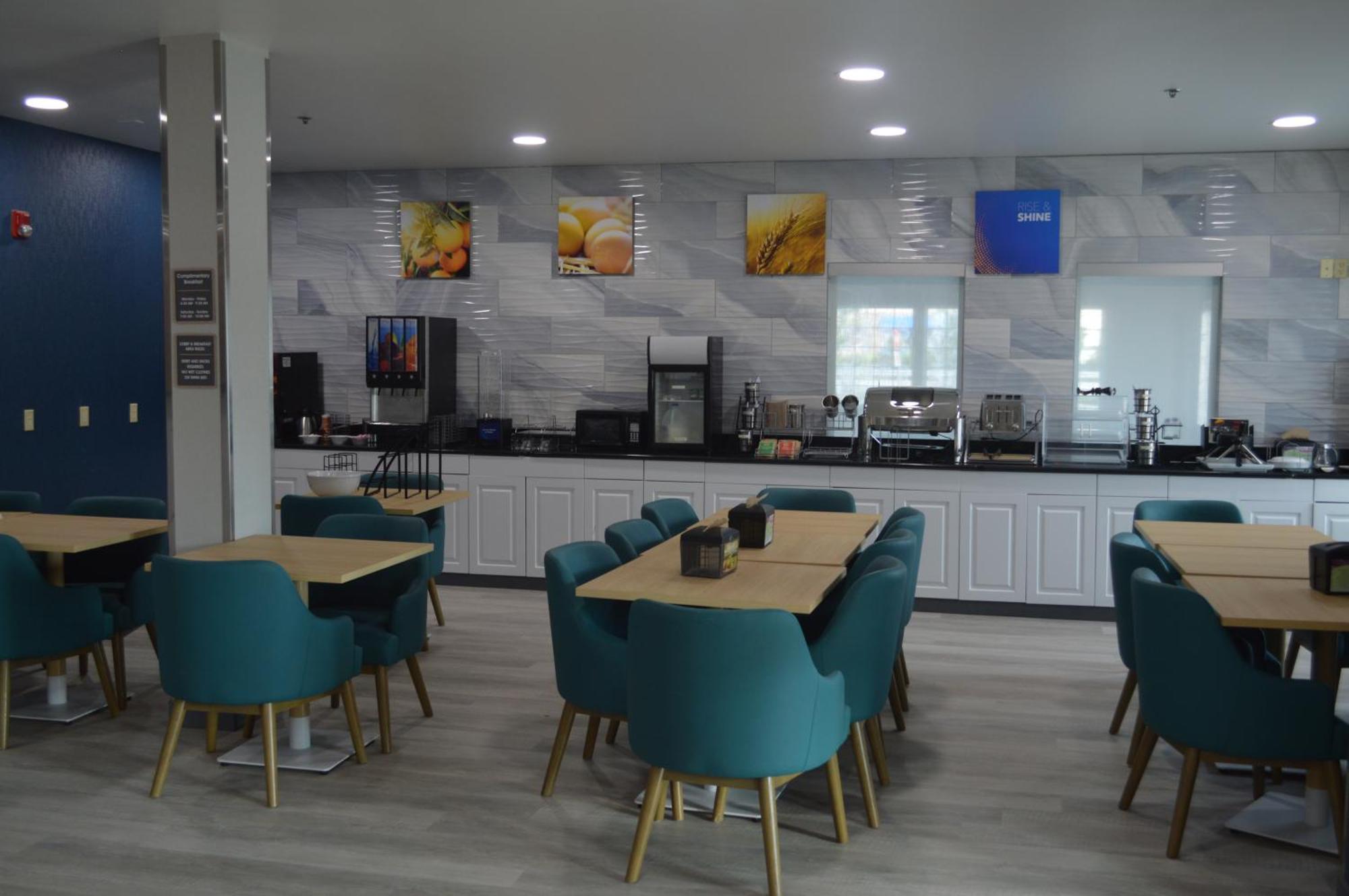 Comfort Inn & Suites Harrisburg-Hershey North Εξωτερικό φωτογραφία