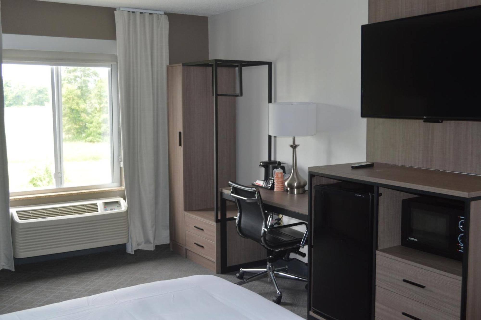 Comfort Inn & Suites Harrisburg-Hershey North Εξωτερικό φωτογραφία