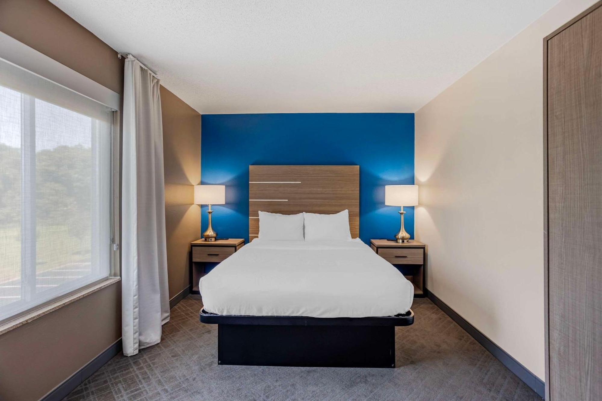 Comfort Inn & Suites Harrisburg-Hershey North Εξωτερικό φωτογραφία